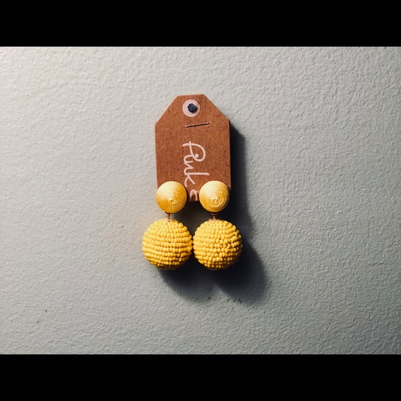 💕NWT BEADED BALL DROP EARRINGS! BLUE AND YELLOW! - Picture 8 of 8